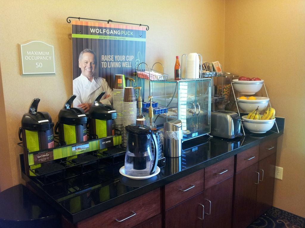 Cobblestone Inn&Suites - Hartington Extérieur photo
