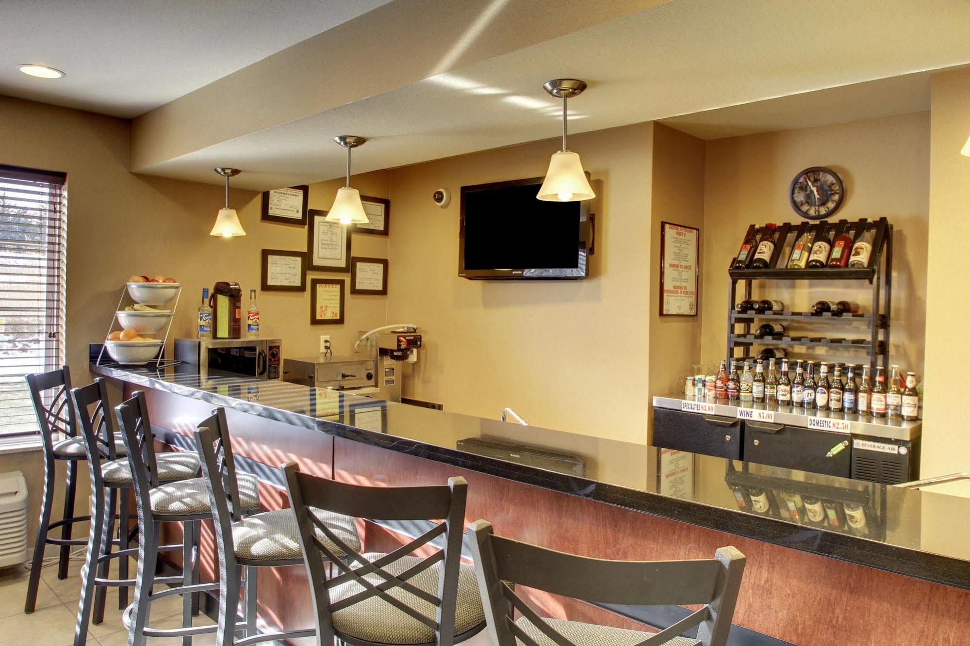 Cobblestone Inn&Suites - Hartington Extérieur photo