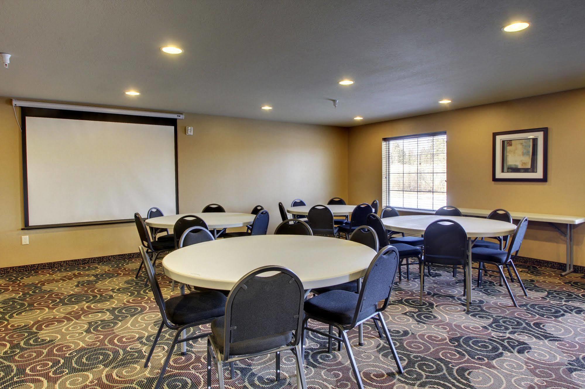 Cobblestone Inn&Suites - Hartington Extérieur photo