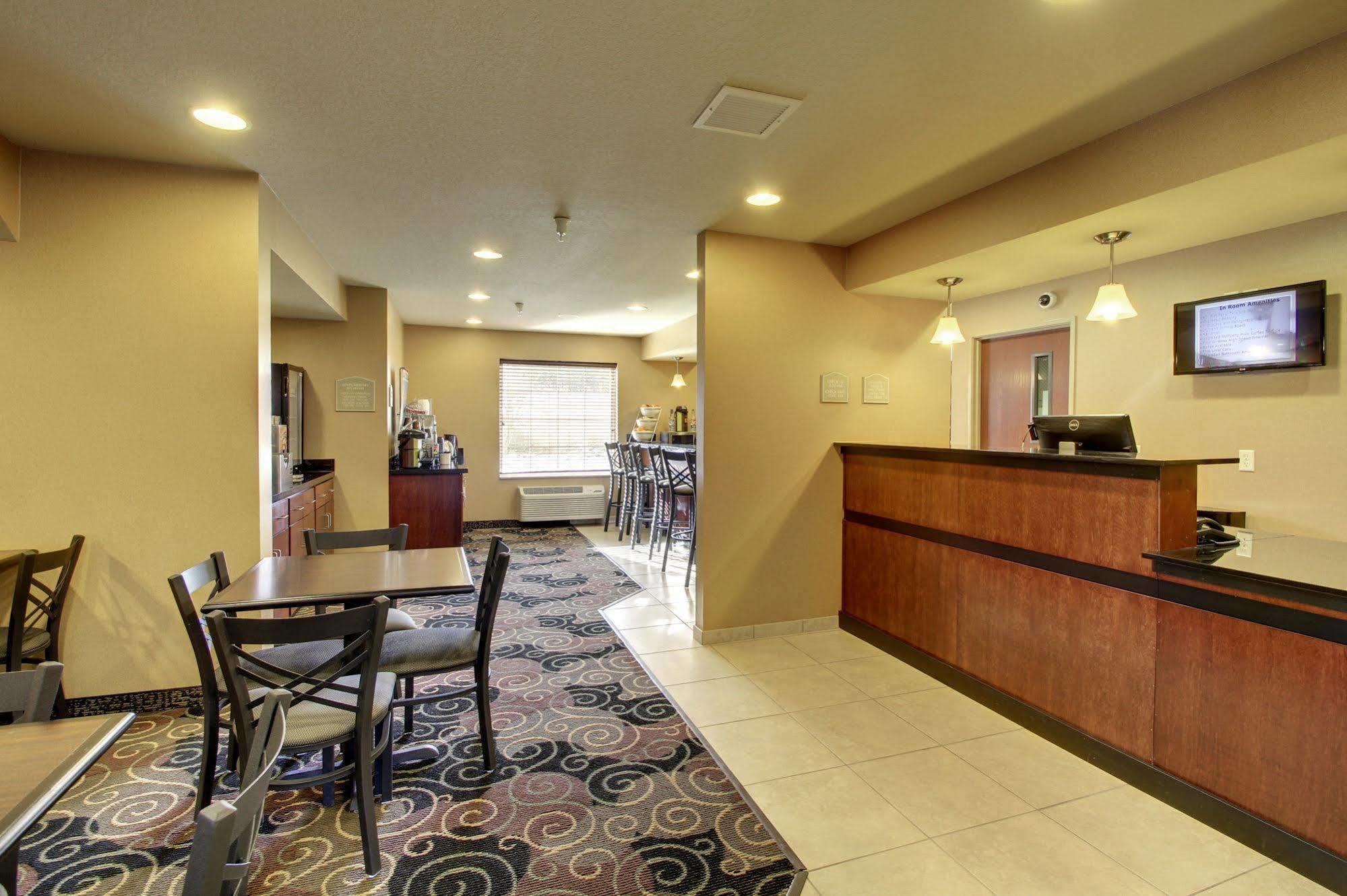Cobblestone Inn&Suites - Hartington Extérieur photo